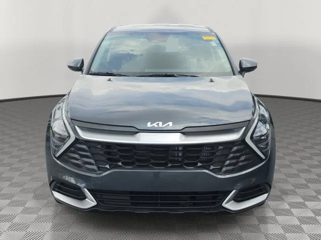2024 Kia Sportage Hybrid LX photo 2