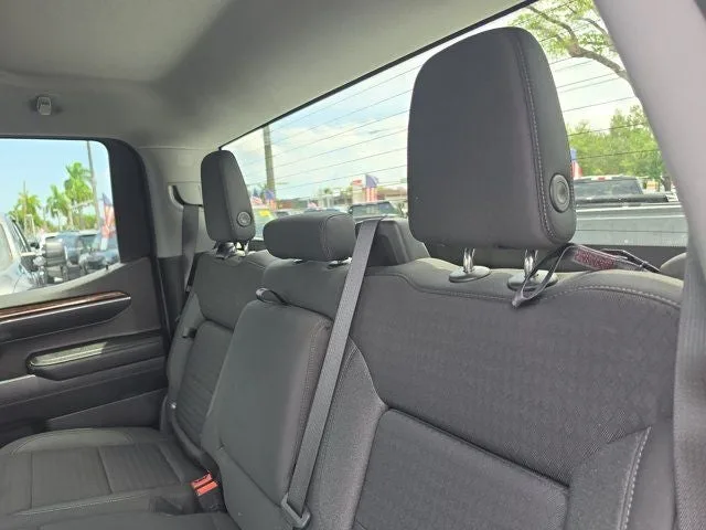 2023 GMC Sierra 1500 Elevation photo 11
