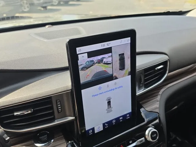 2023 Ford Explorer Limited photo 27