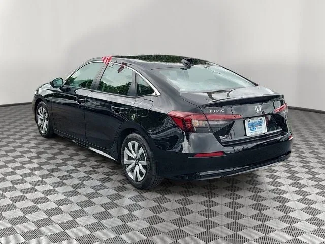 2025 Honda Civic LX photo 4