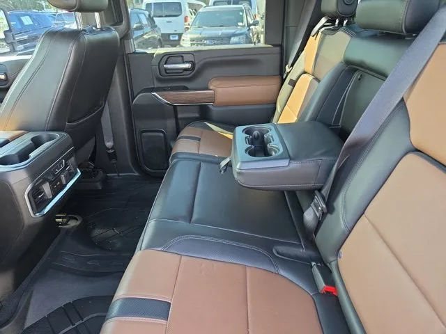 2021 Chevrolet Silverado 2500HD High Country photo 18