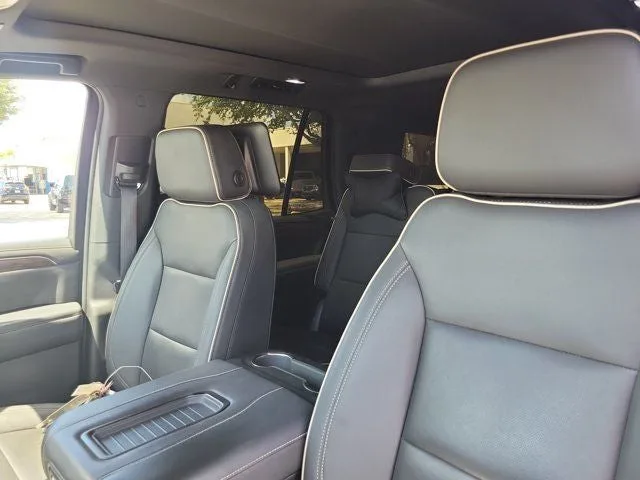 2023 Chevrolet Tahoe Premier photo 16