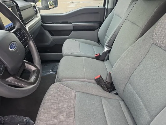 2025 Ford F-450SD XLT DRW photo 19