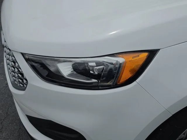 2024 Ford Edge SE photo 10