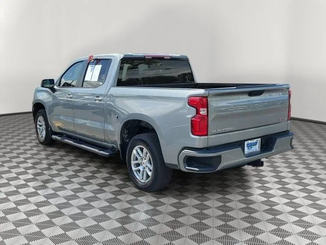 2023 Chevrolet Silverado 1500 RST photo 4