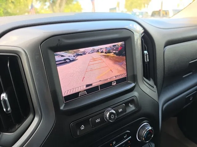 2025 Chevrolet Silverado 2500HD Custom photo 24