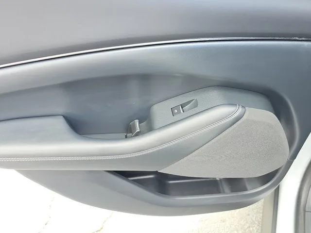 2021 Ford Mustang Mach-E Select photo 12