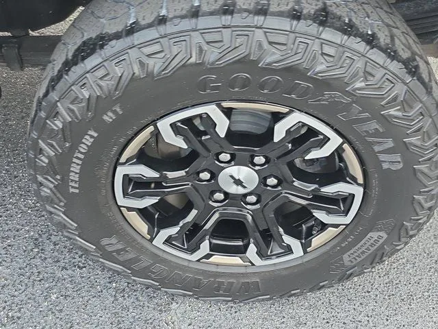 2023 Chevrolet Silverado 1500 ZR2 3LT photo 7