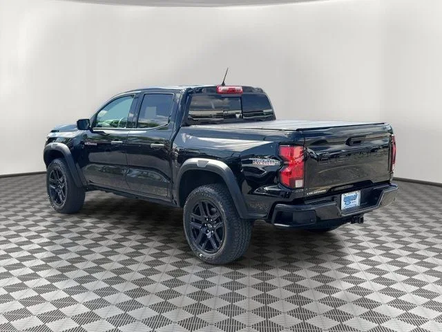 2024 Chevrolet Colorado Trail Boss photo 4