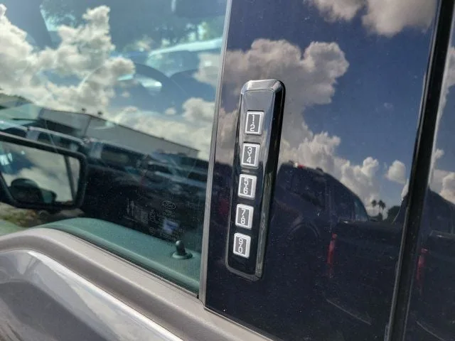 2023 Ford F-150 XLT photo 15