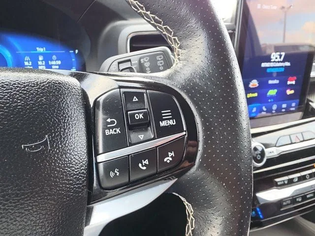 2023 Ford Explorer ST photo 25