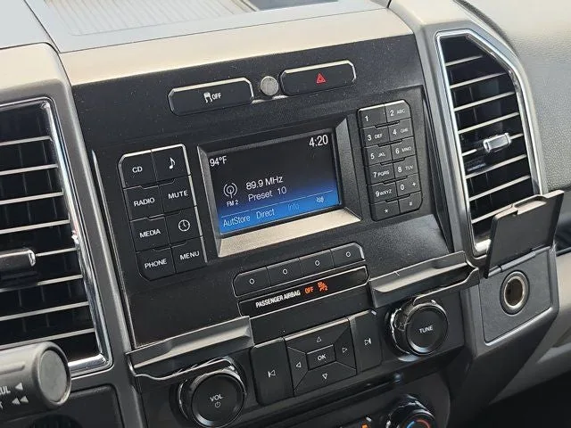 2015 Ford F-150 XLT photo 23