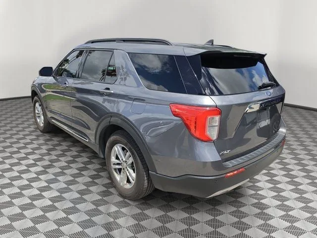 2022 Ford Explorer XLT photo 4