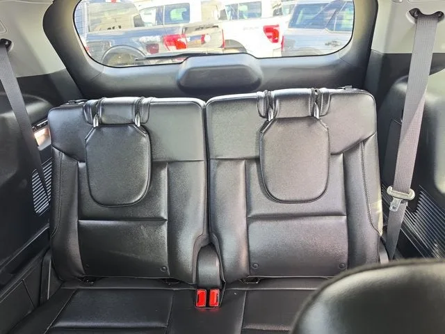 2023 Ford Explorer Limited photo 15