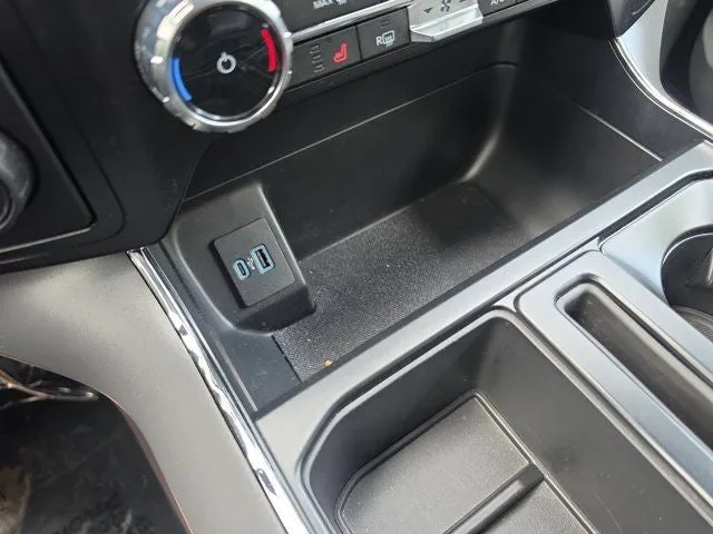 2023 Ford F-150 XLT photo 22