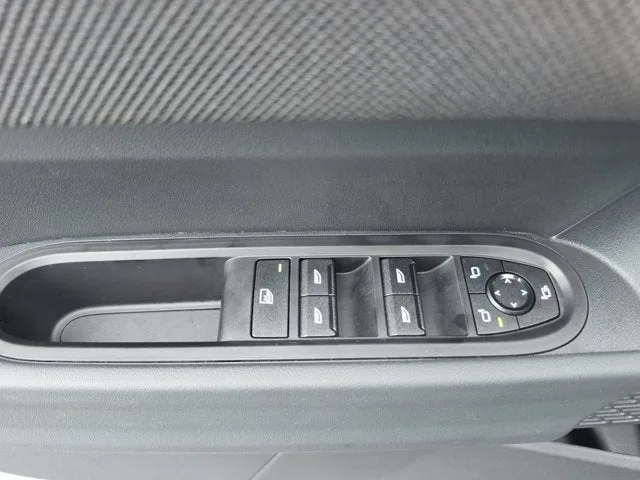 2026 MINI Cooper S Hardtop photo 17