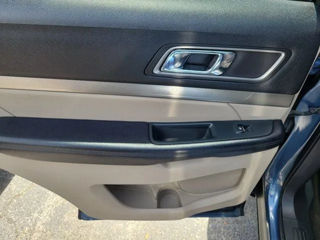 2018 Ford Explorer XLT photo 11