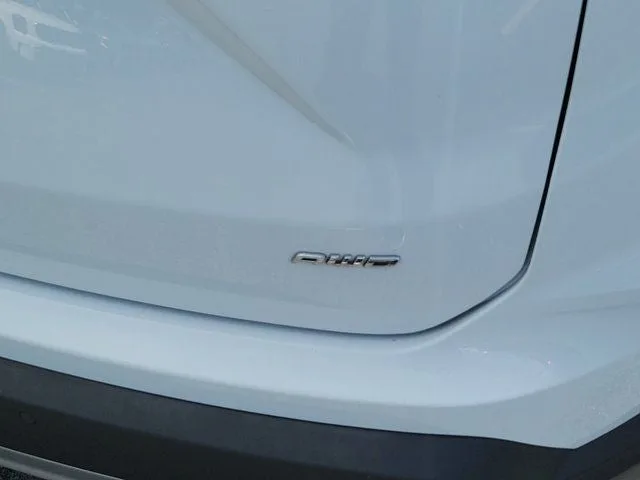 2022 Ford Edge SEL photo 7