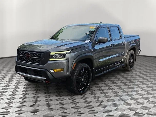 2022 Nissan Frontier PRO-4X photo 3