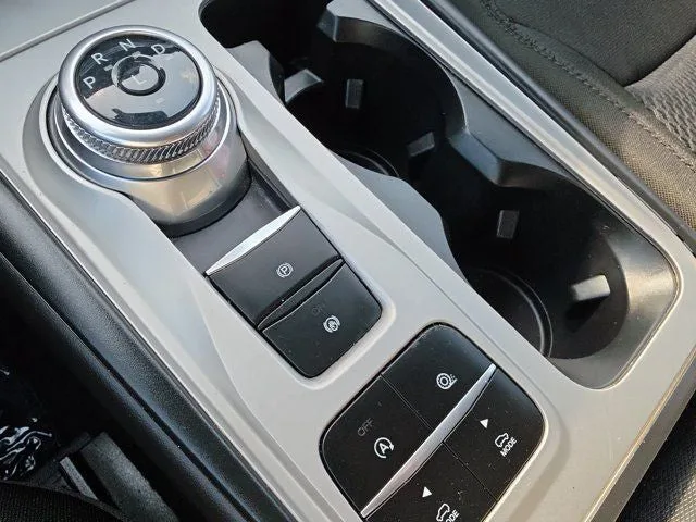2024 Ford Explorer XLT photo 24