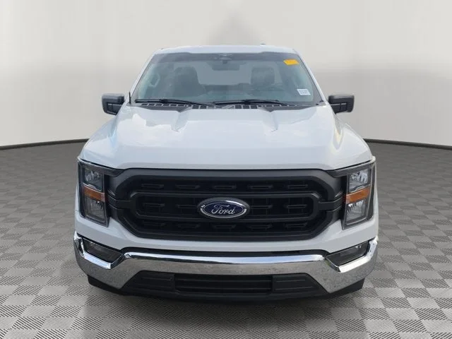 2023 Ford F-150 XL photo 2