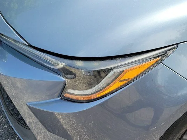 2021 Toyota Corolla LE photo 10