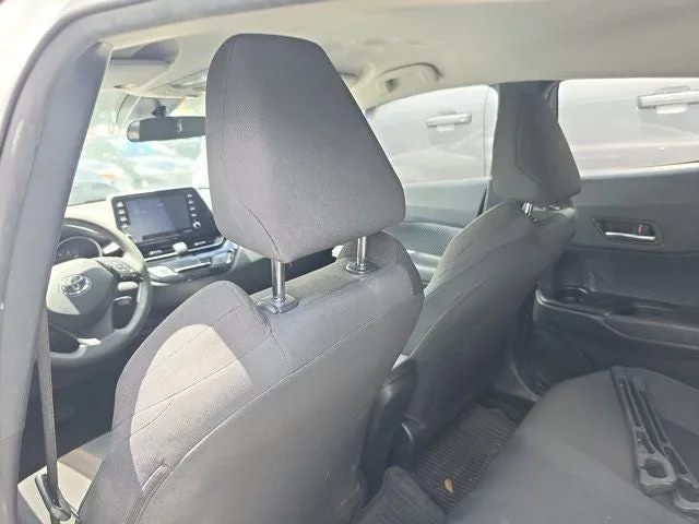 2020 Toyota C-HR LE photo 12