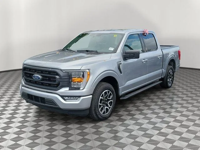 2023 Ford F-150 XLT Sport photo 3