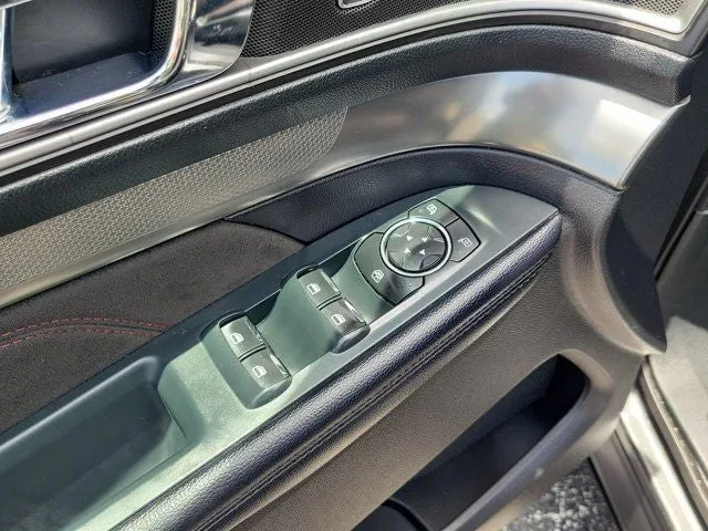 2018 Ford Explorer XLT photo 18