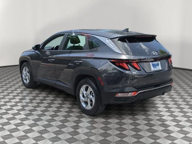 2023 Hyundai Tucson SE photo 4