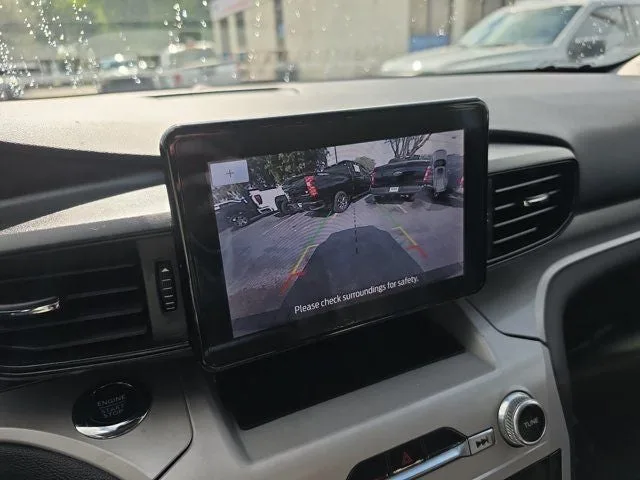 2023 Ford Explorer XLT photo 26