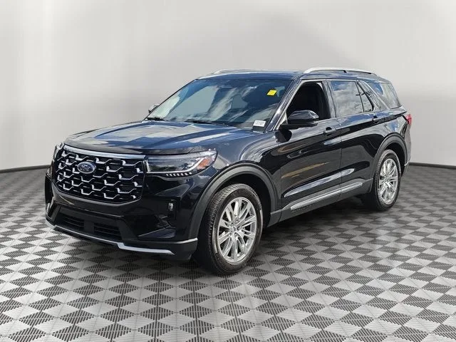 2025 Ford Explorer Platinum photo 3