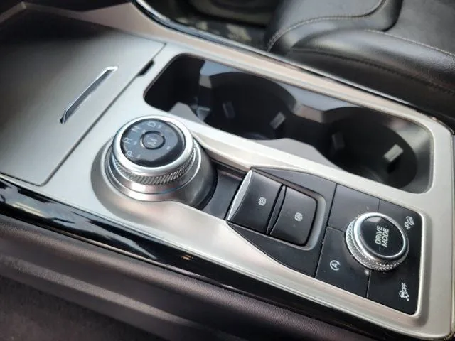 2023 Ford Explorer ST photo 18