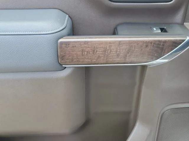 2021 GMC Sierra 2500HD Denali Ultimate Pkg photo 8