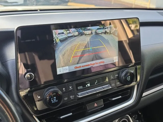 2024 Toyota Grand Highlander XLE photo 27