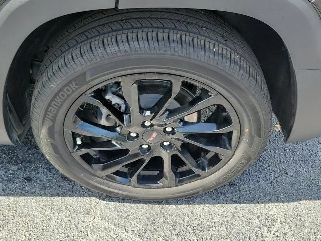 2023 GMC Terrain SLE photo 10