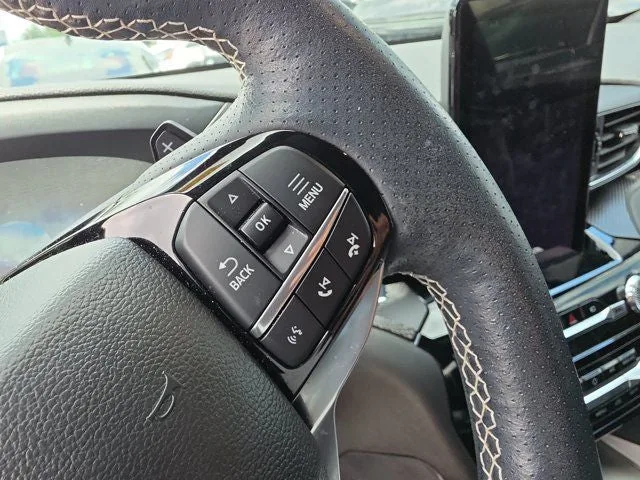 2023 Ford Explorer ST photo 21