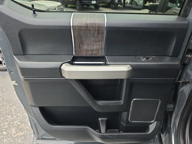 2021 Ford F-250SD Lariat photo 10