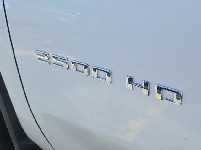 2021 Chevrolet Silverado 2500HD High Country photo 11