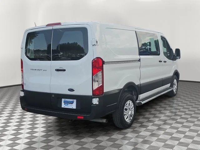 2025 Ford Transit-250 Base LR photo 6