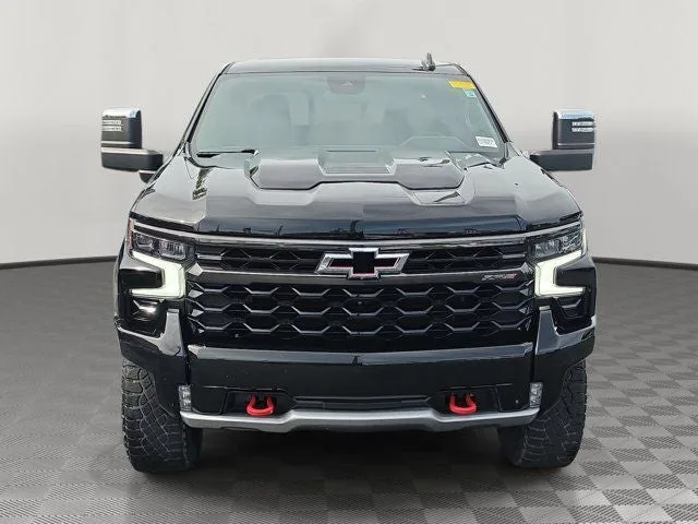 2023 Chevrolet Silverado 1500 ZR2 3LT photo 2