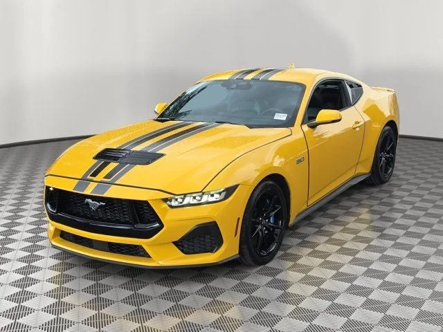 2024 Ford Mustang GT Premium photo 3