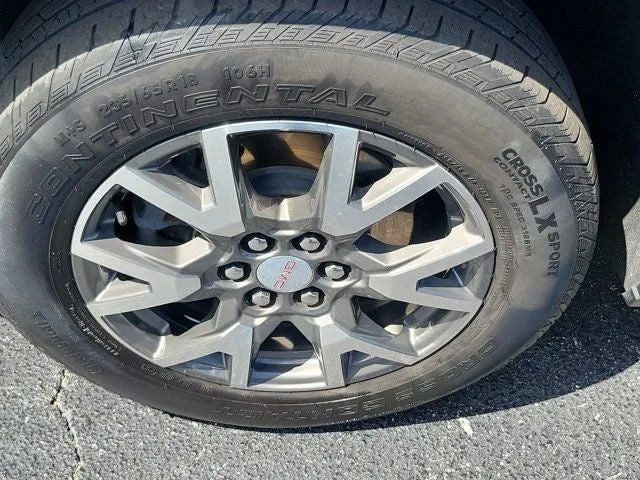 2023 GMC Acadia SLE photo 11