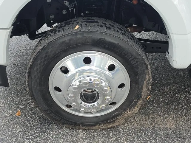 2025 Ford F-450SD XLT DRW photo 7