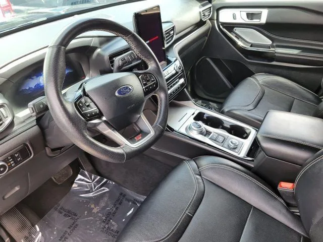 2023 Ford Explorer ST photo 20
