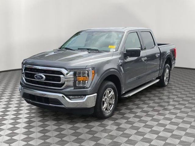 2023 Ford F-150 XLT photo 3