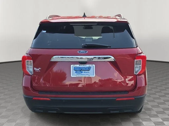 2024 Ford Explorer XLT photo 5