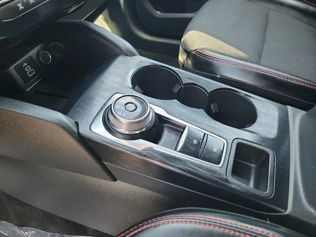 2024 Ford Escape ST-Line photo 18