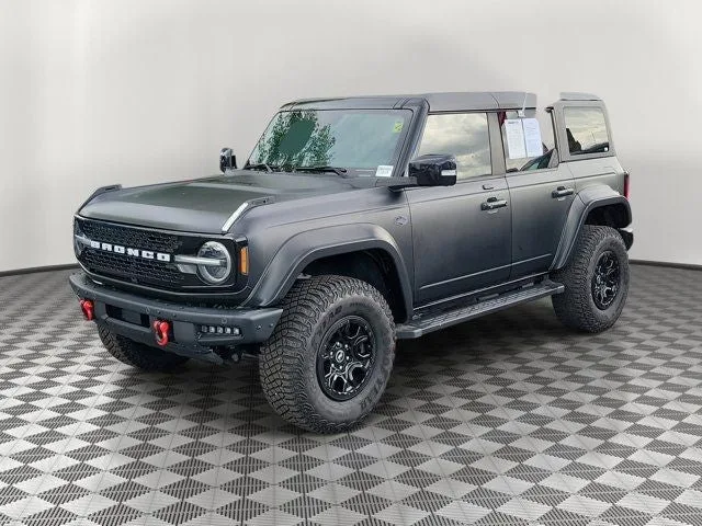 2021 Ford Bronco Wildtrak photo 3