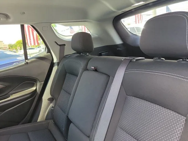 2023 GMC Terrain SLE photo 13